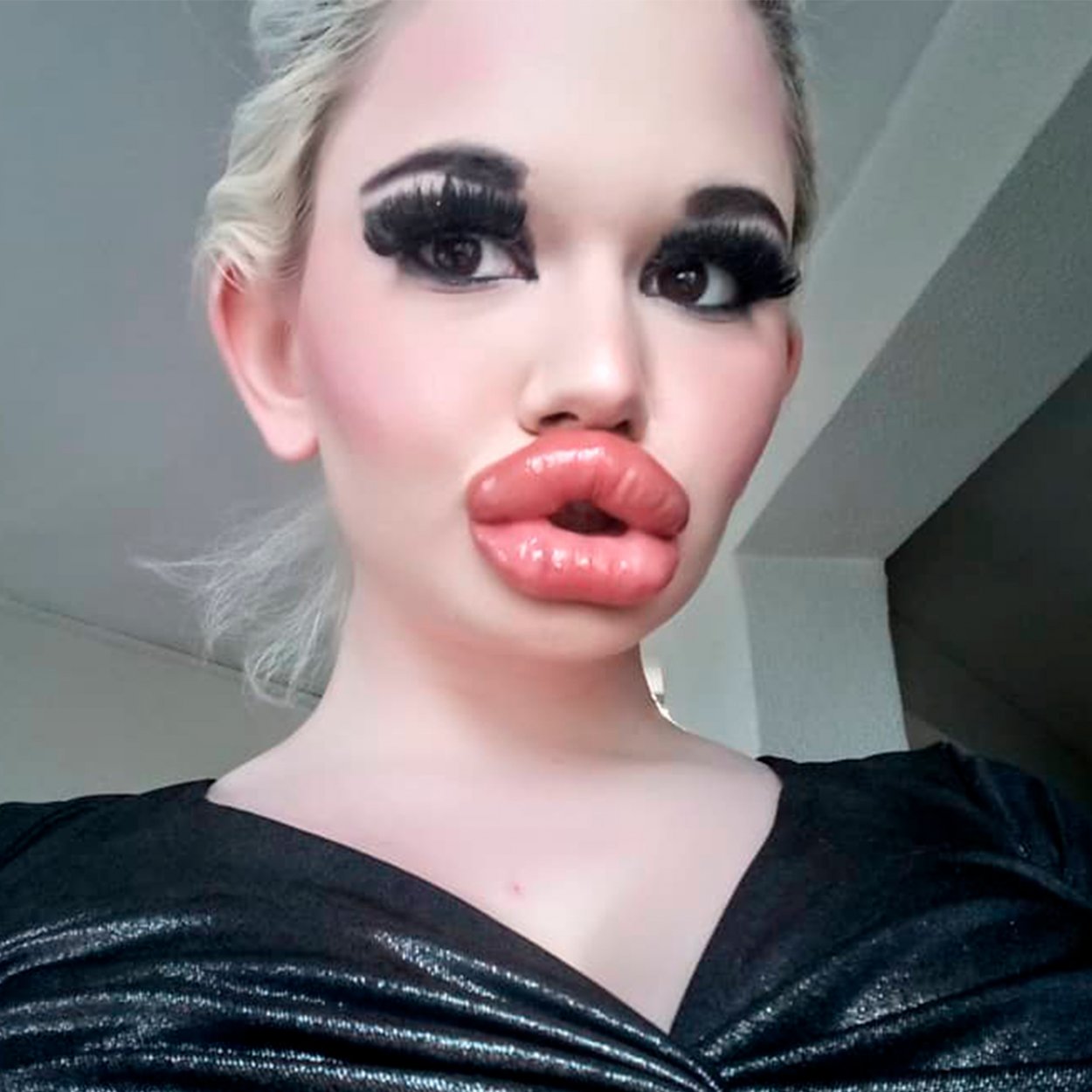 Fake Lips мукла