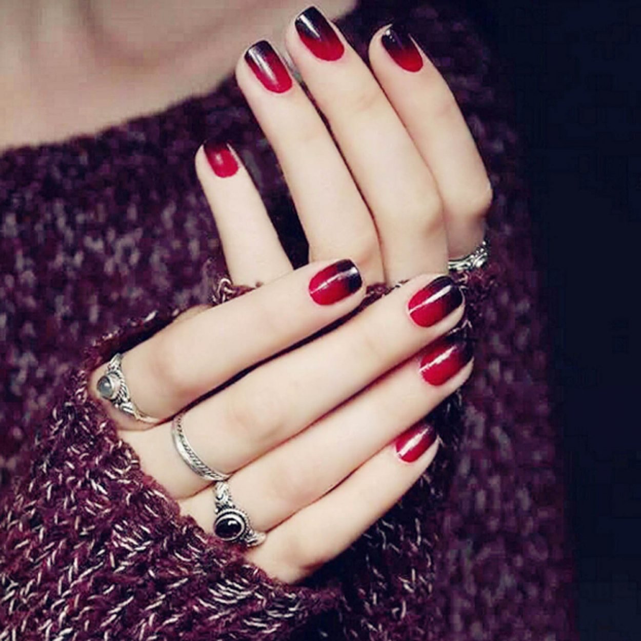 Черно красный маникюр на квадратные ногти