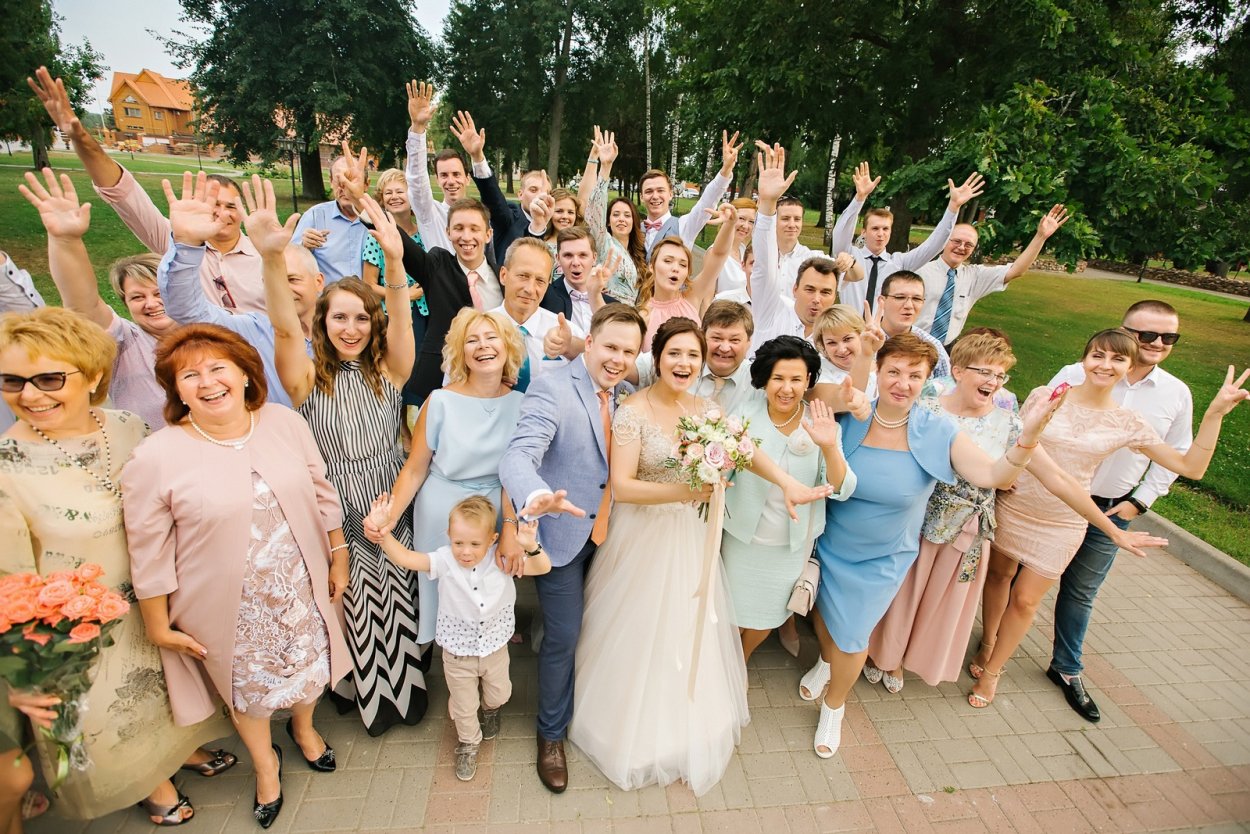 Свадьба летом гости