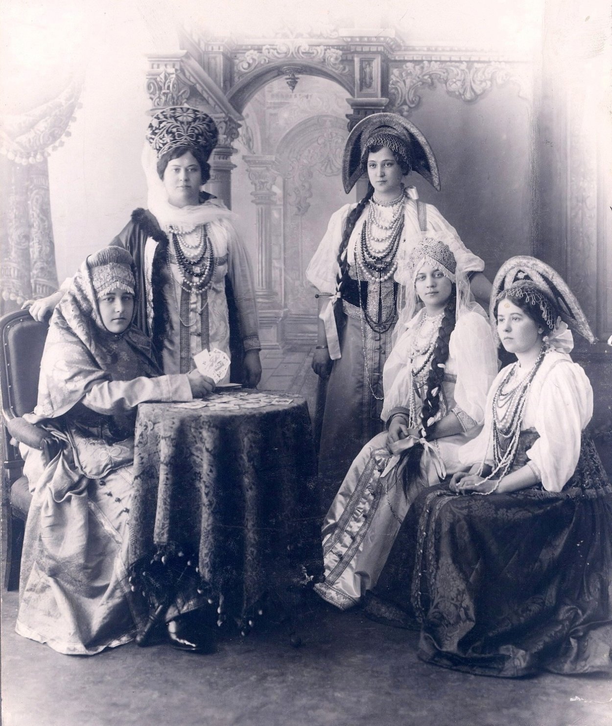 Фотокарточки старые со свадьбы