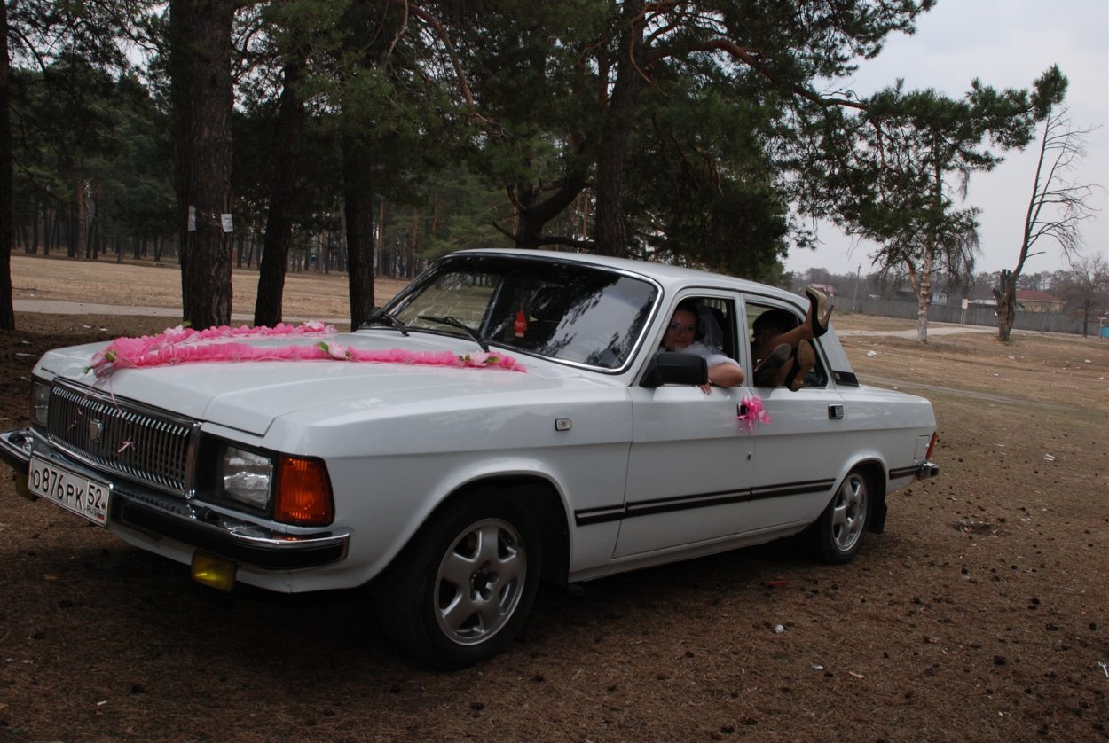 ГАЗ 3102 Свадебная