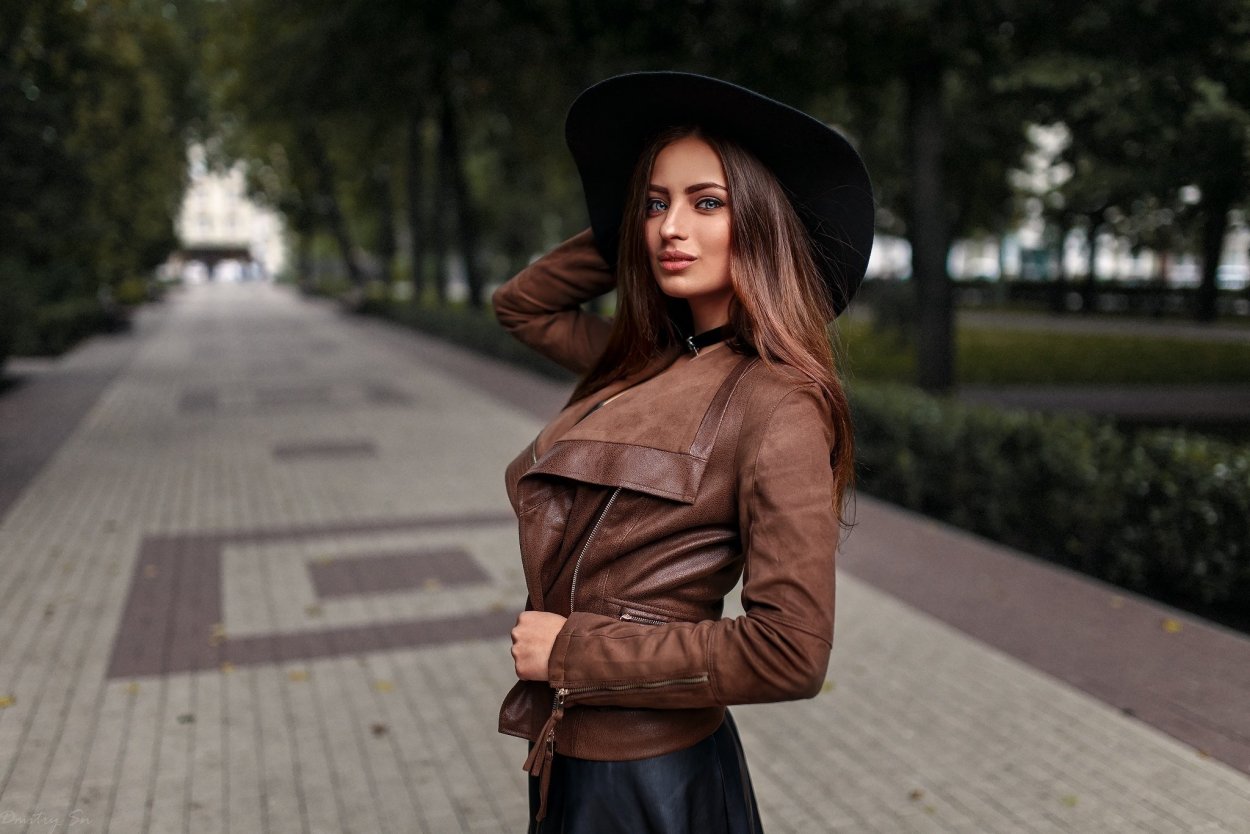 Тренч цвета кэмэл Street Style