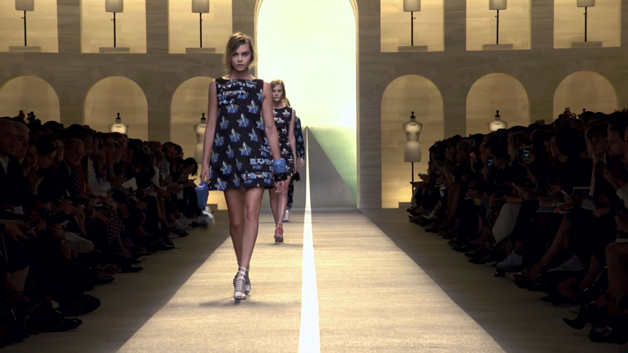 Показах Fendi и Marc Jacobs