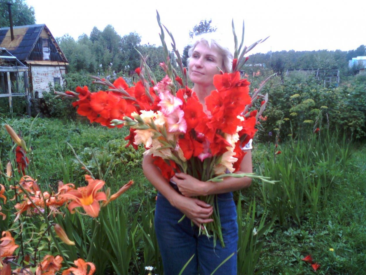 Гладиолусы Оскар букет