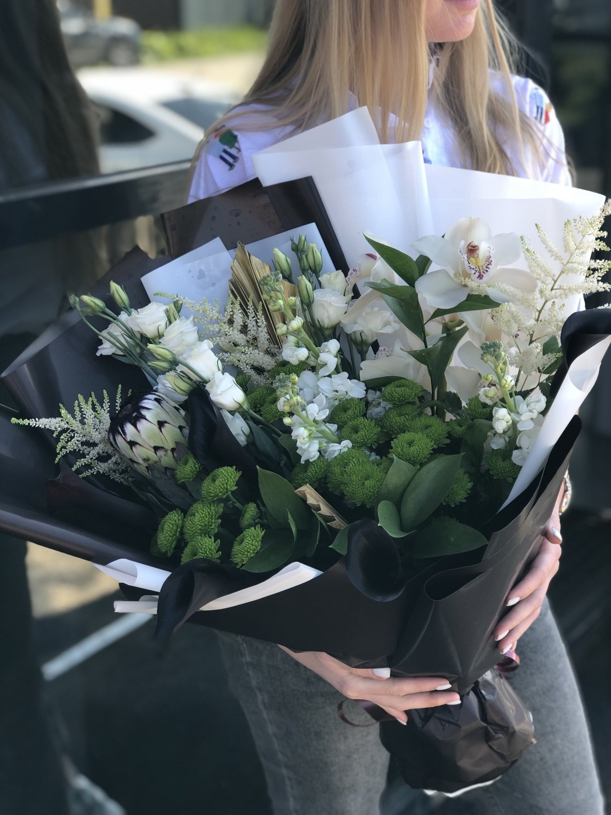 Стильный букет для девушки