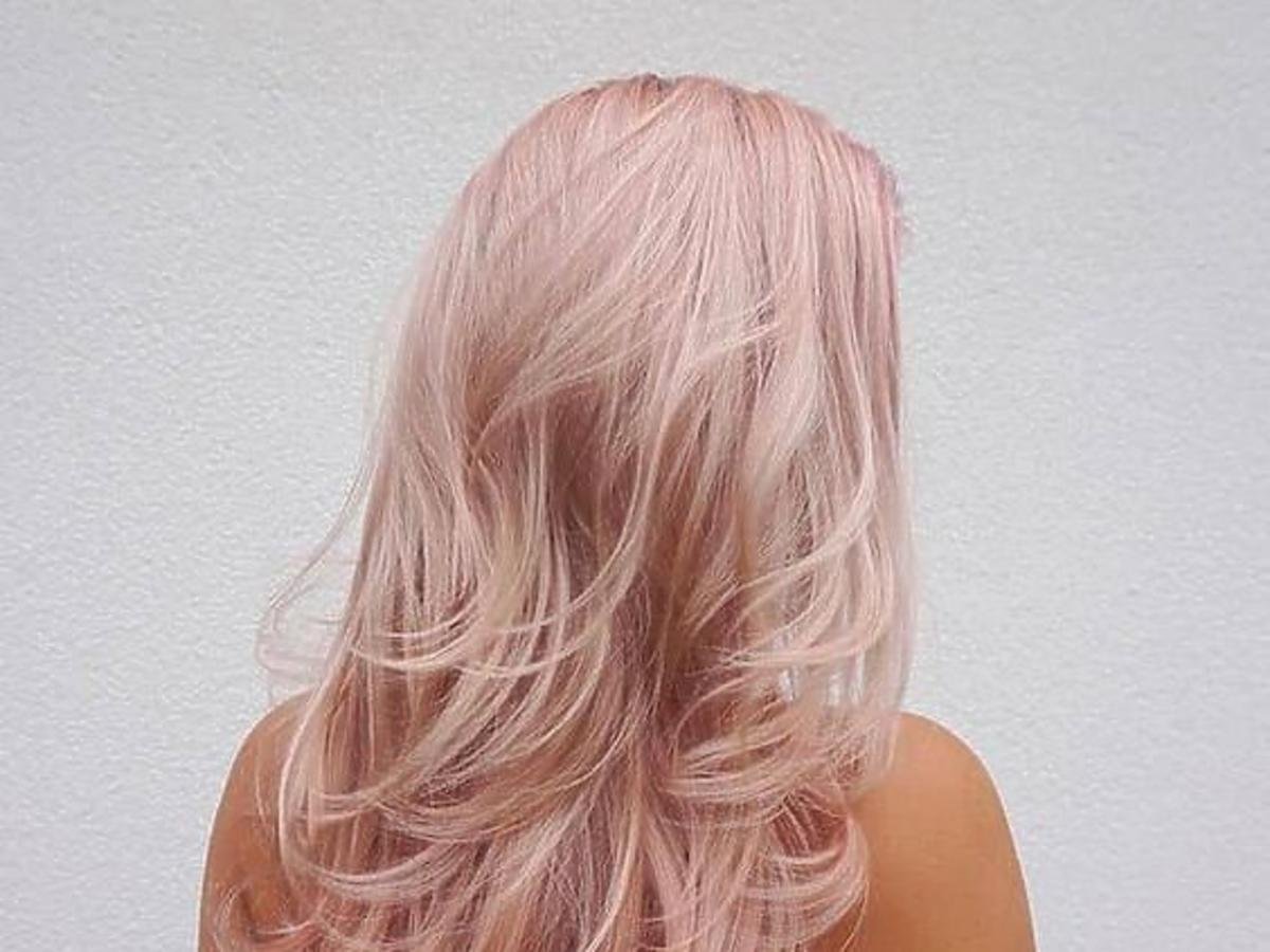 Жемчужно розовый блонд