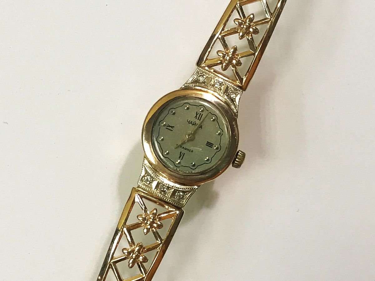 Часы Чайка 1601а женские золотые