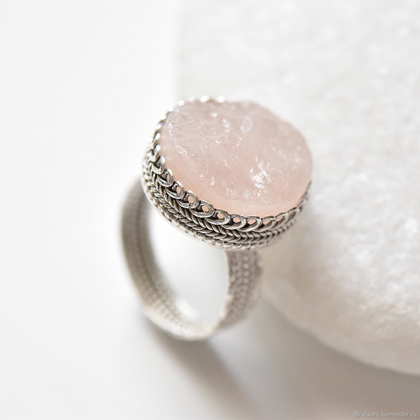Кольцо серебро розовый. Кольцо с розовым кварцем silap 001. Ric281 кольцо кварц серебро. Кольцо л2013-1 серебро кварц. Кольцо серебряное 15038 с кварцем.