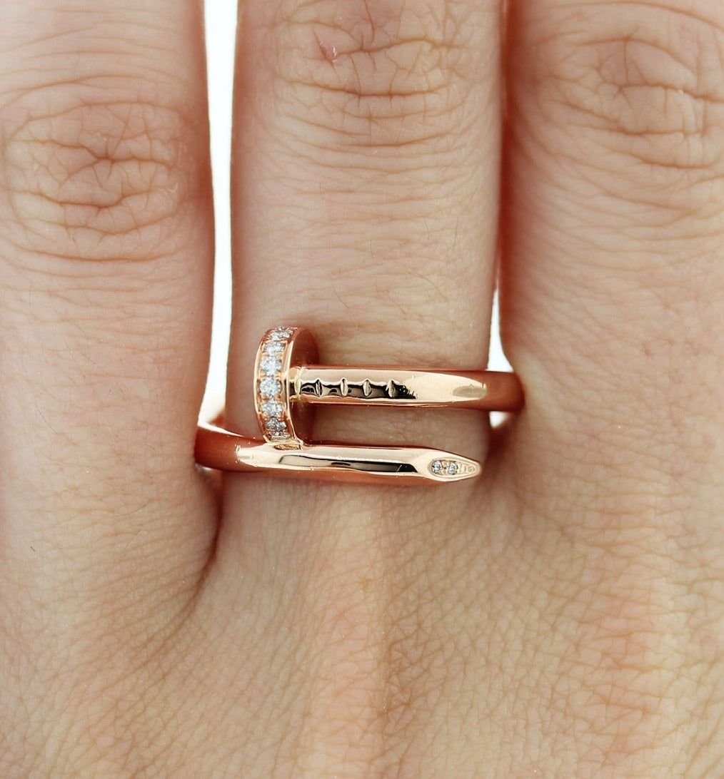 Cartier juste un Clou кольцо