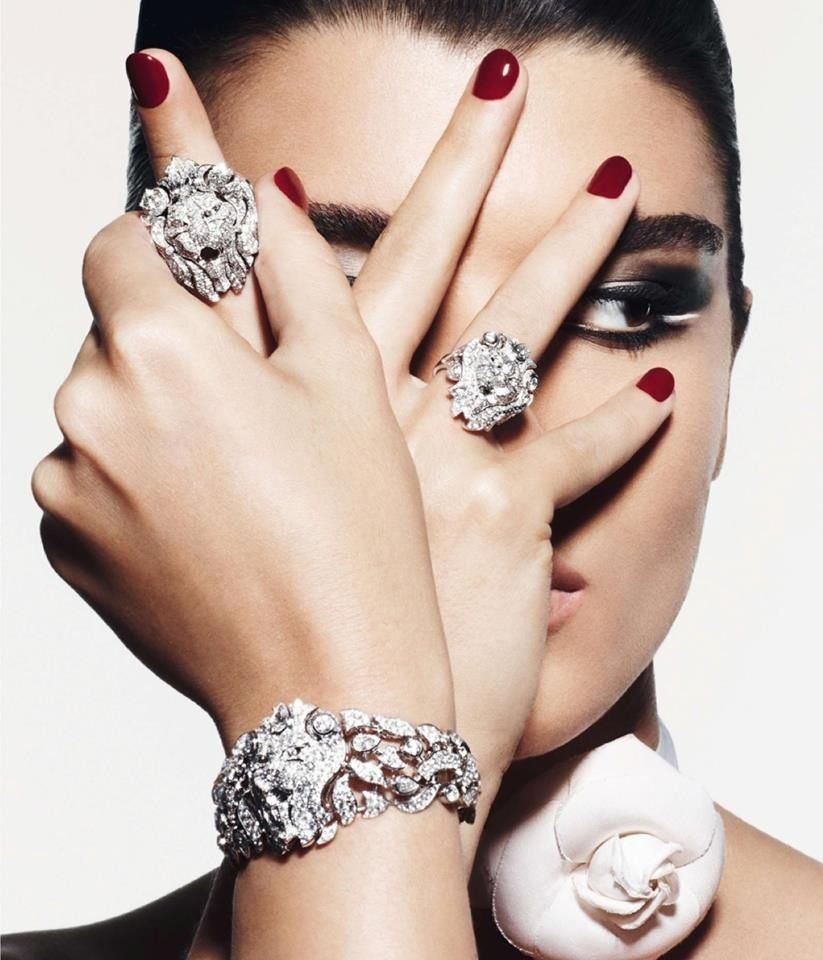 Кристалл Ренн Vogue