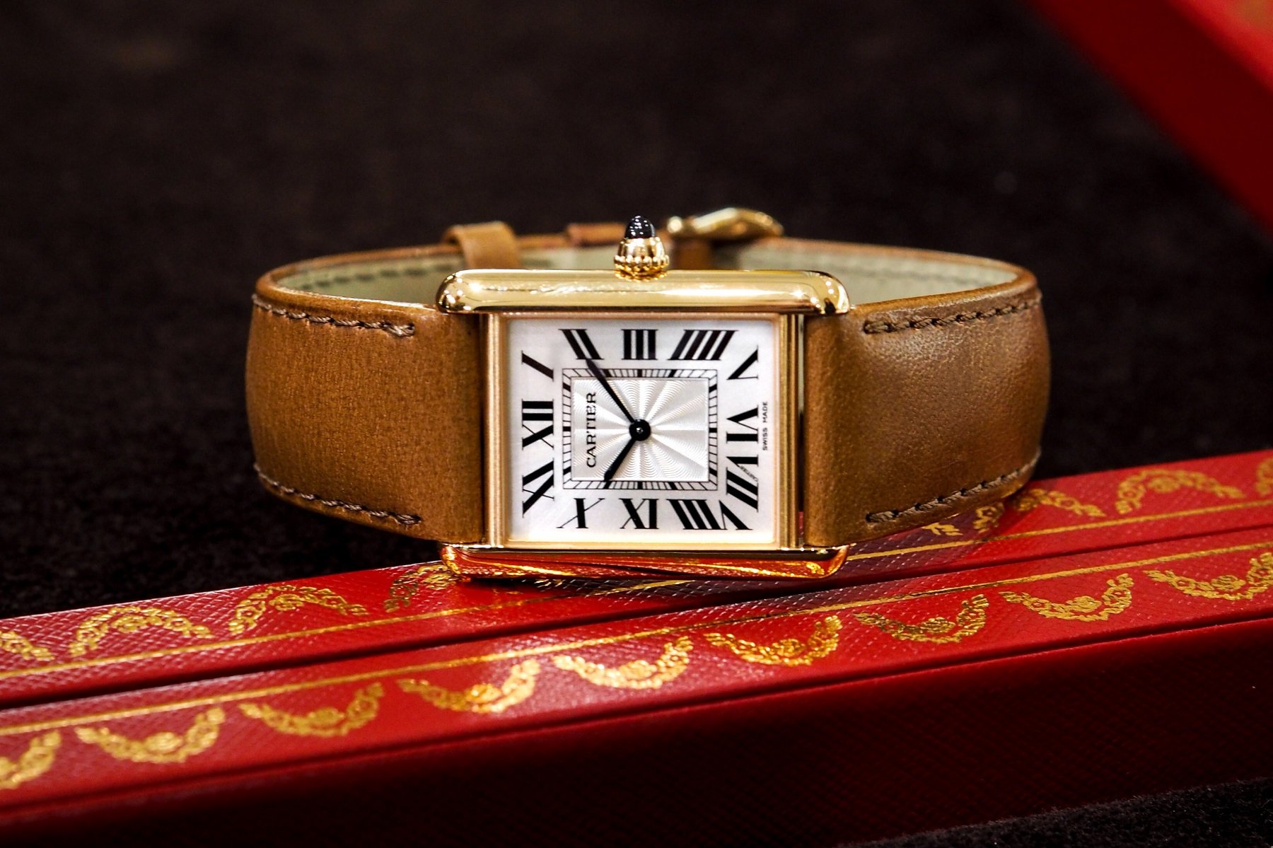 швейцарские часы Cartier