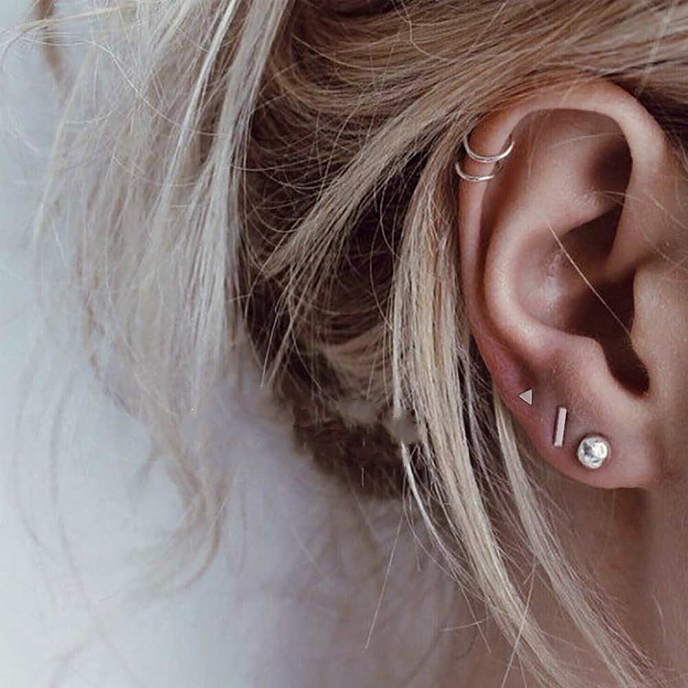 Серьги в ухе 3 шт