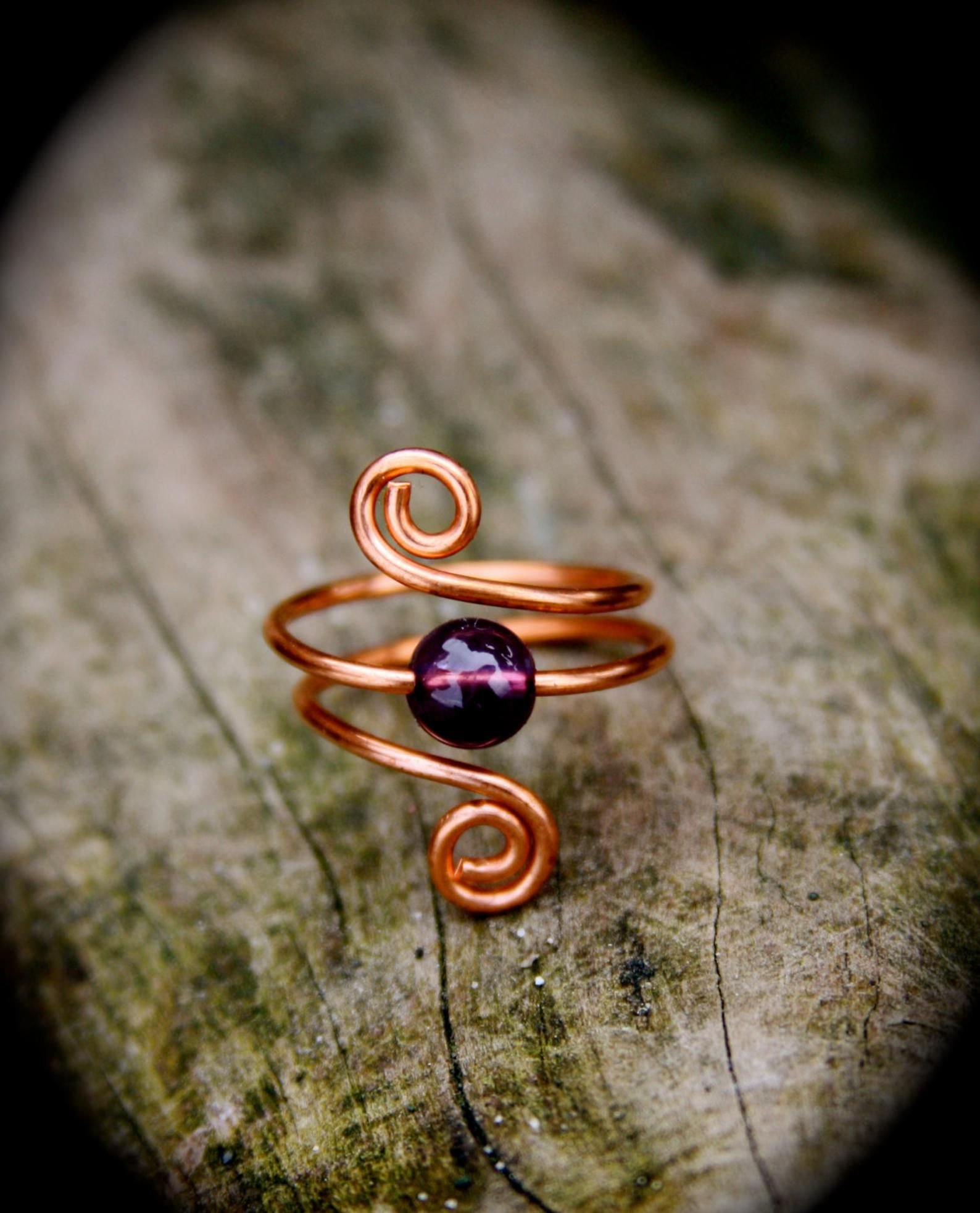 Легкое проволочное кольцо. Кольцо wire Wrap. Красивые кольца из проволоки. Кольцо из медной проволоки. Обручальное кольцо из проволоки.