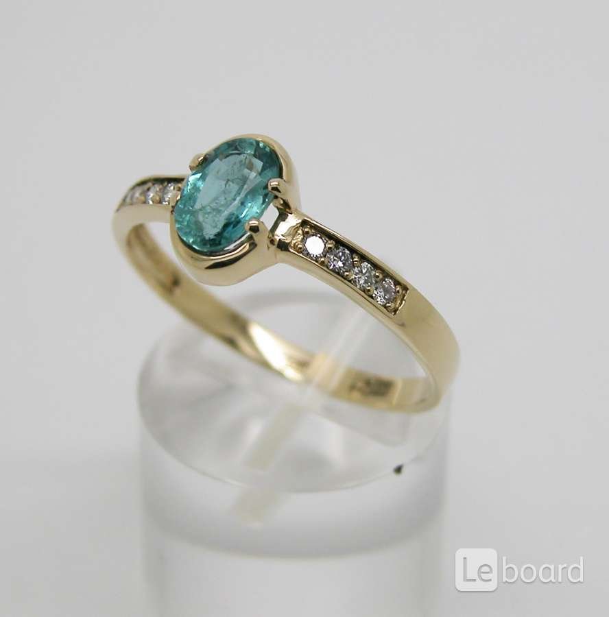 Aquamarine Ювелирное кольцо с камешком прозрачным