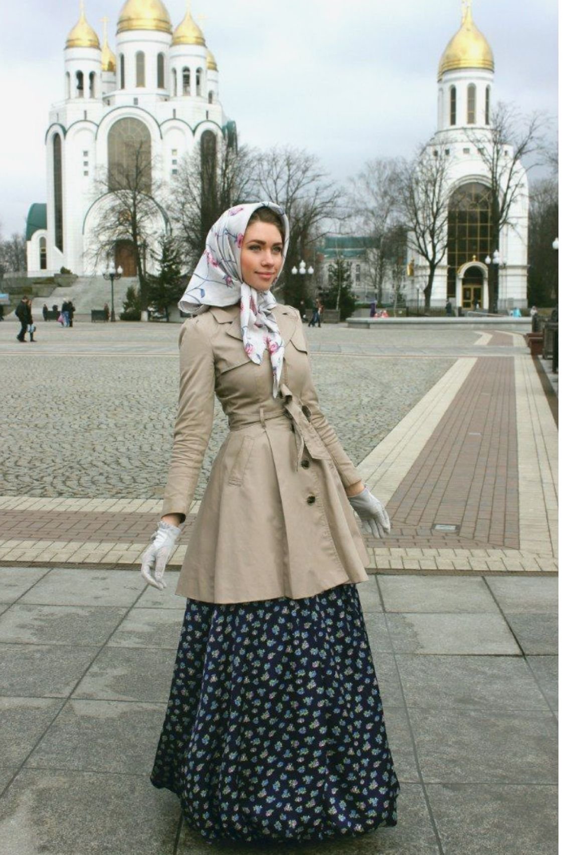 Катерина Дорохова в платке