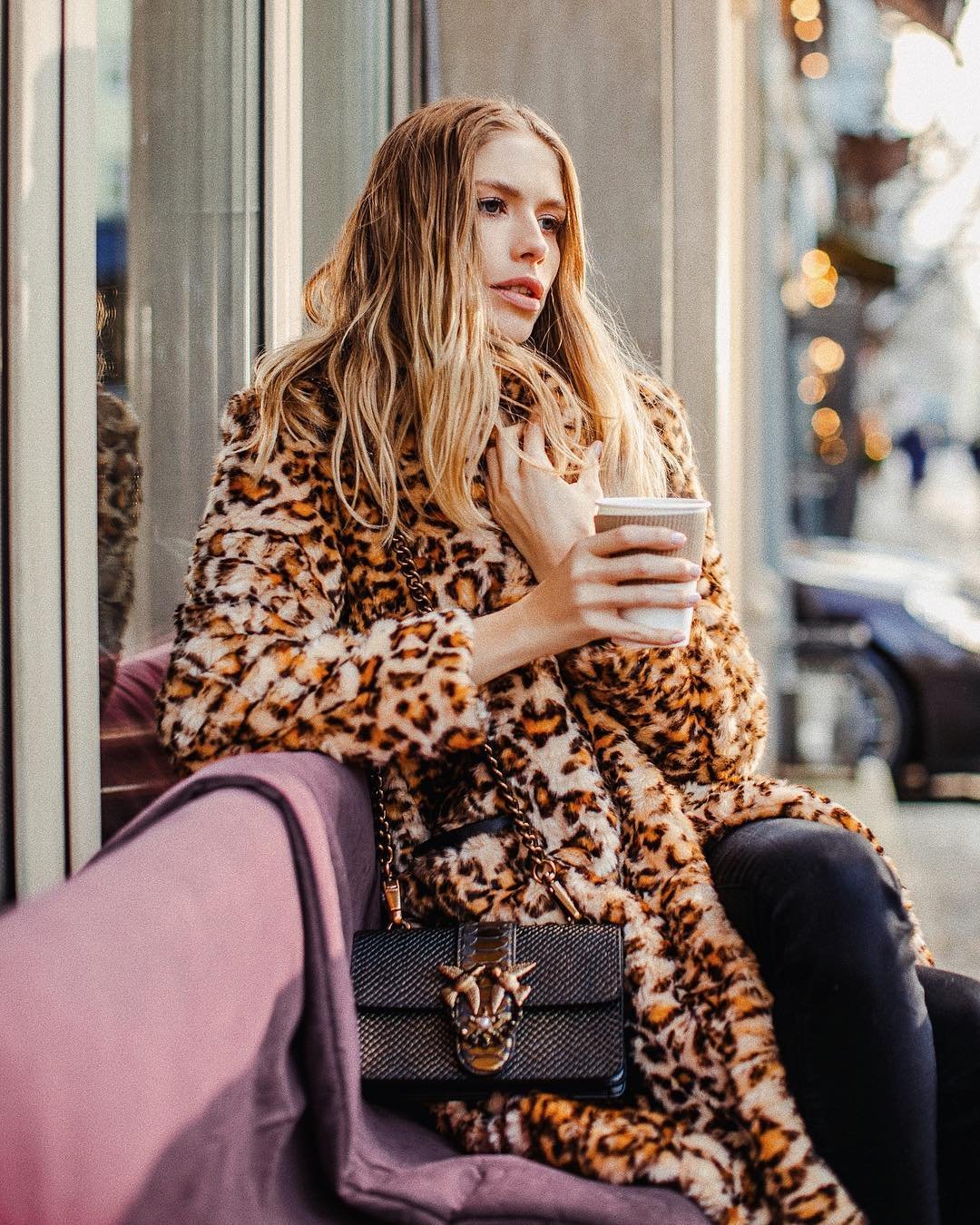 Леопардовая шуба Street Style