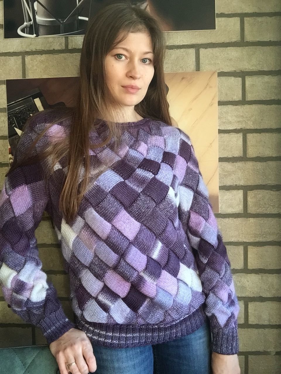 Свитер техникой энтерлак