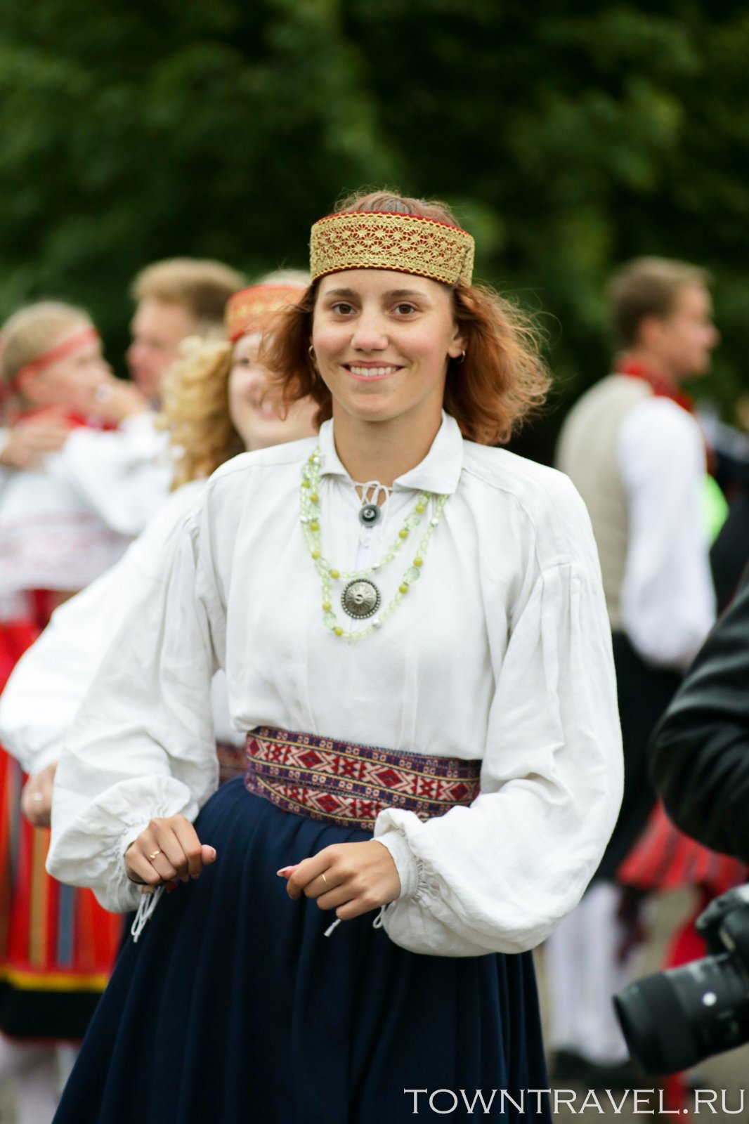 Литовский национальный костюм женский