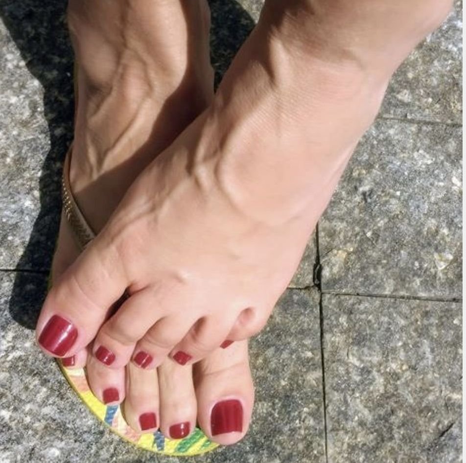 Жанна Бадоева feet