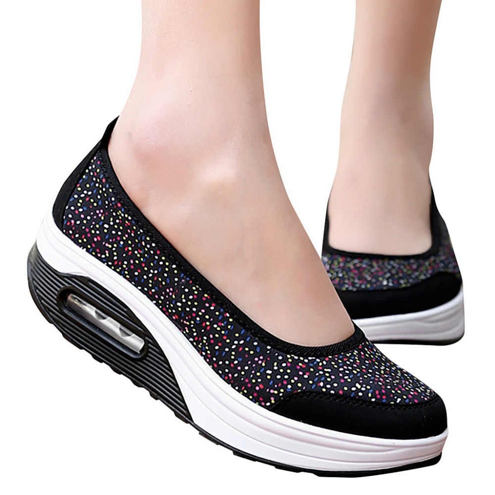 Skechers work