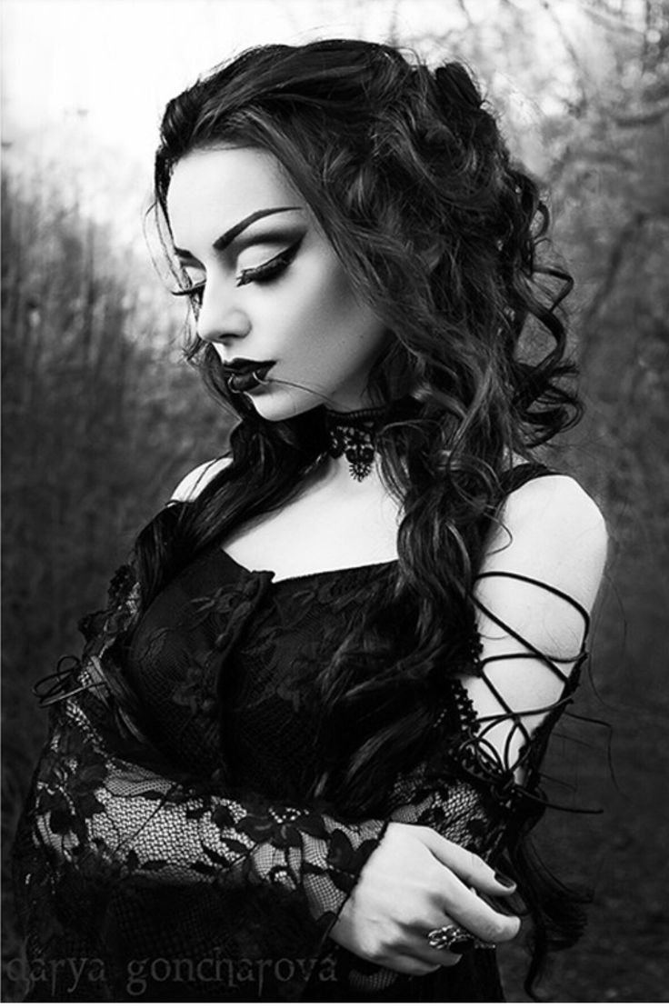 Darya Goncharova Gothic