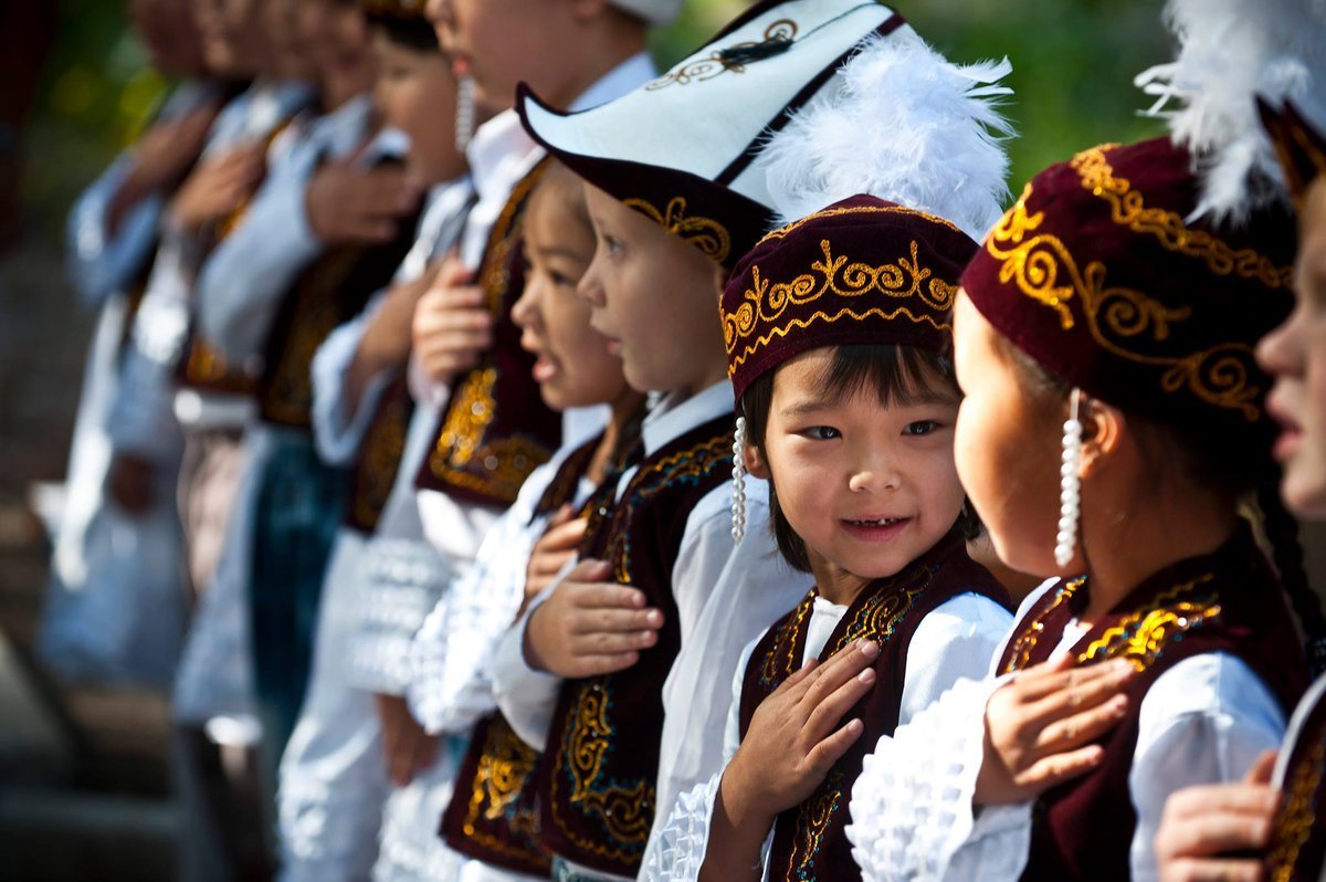 киргизия национальность