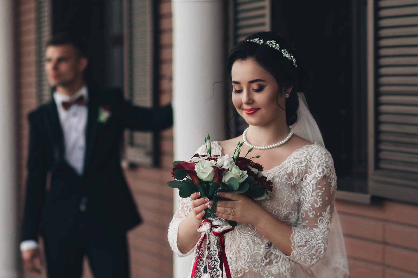 Невеста узбекистан жених. Келин куев. Келин куёв фотосессия. Невесты Кавказа. Свадьба в Узбекистане.