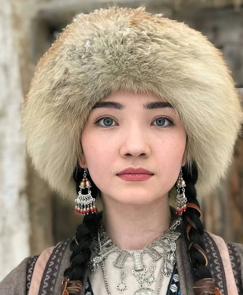 Айя Шалкар казашка