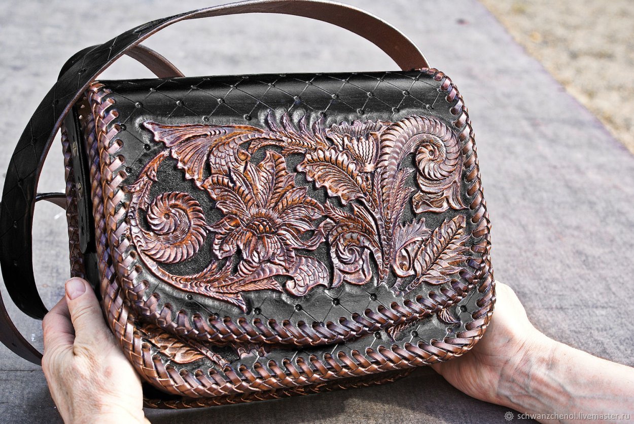 Кожаные женские изделия