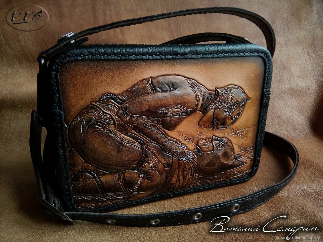 Изделия из кожи сумки