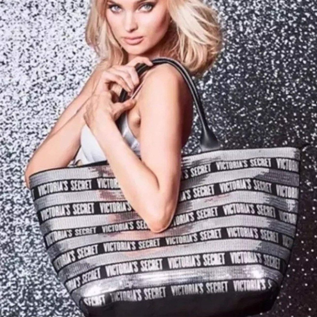 Сумка Victoria's Secret блестящая