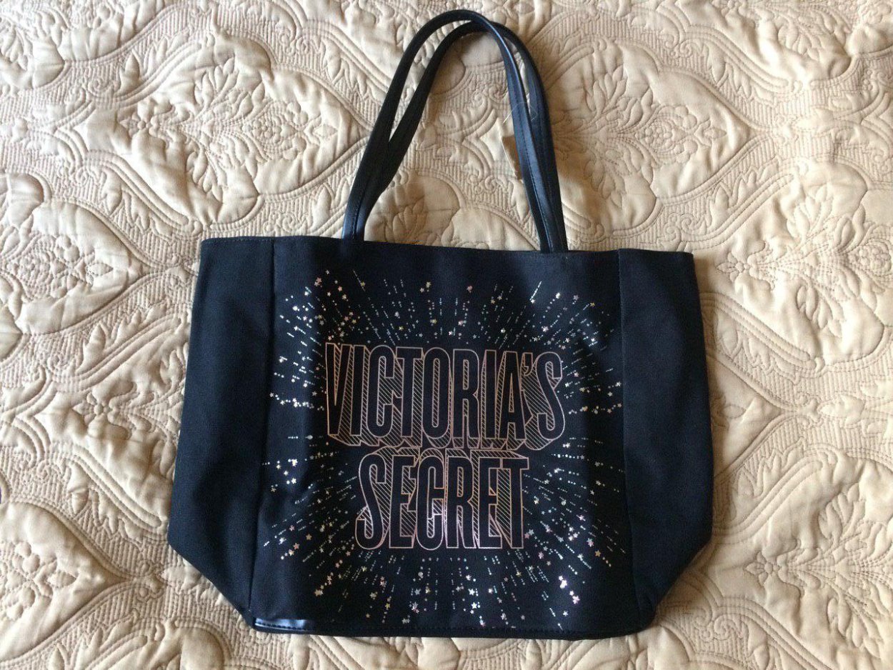 Бархатная сумка Victoria's Secret