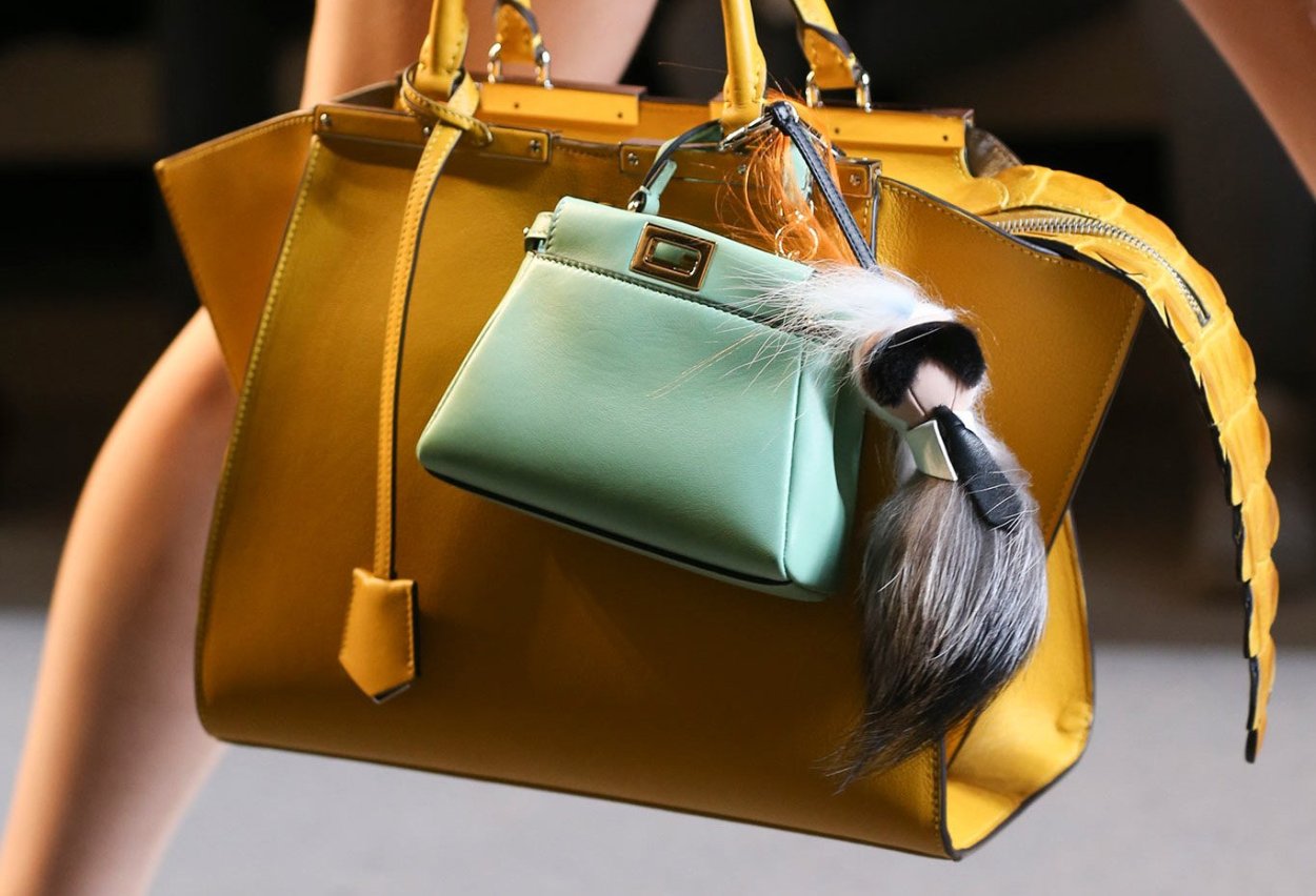Fendi Peekaboo ISEE В цвете «Milkshake»