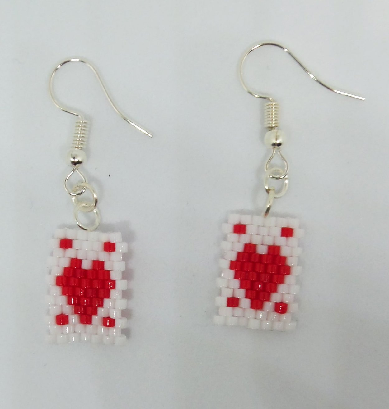 Сережки красные из бисера своими руками
