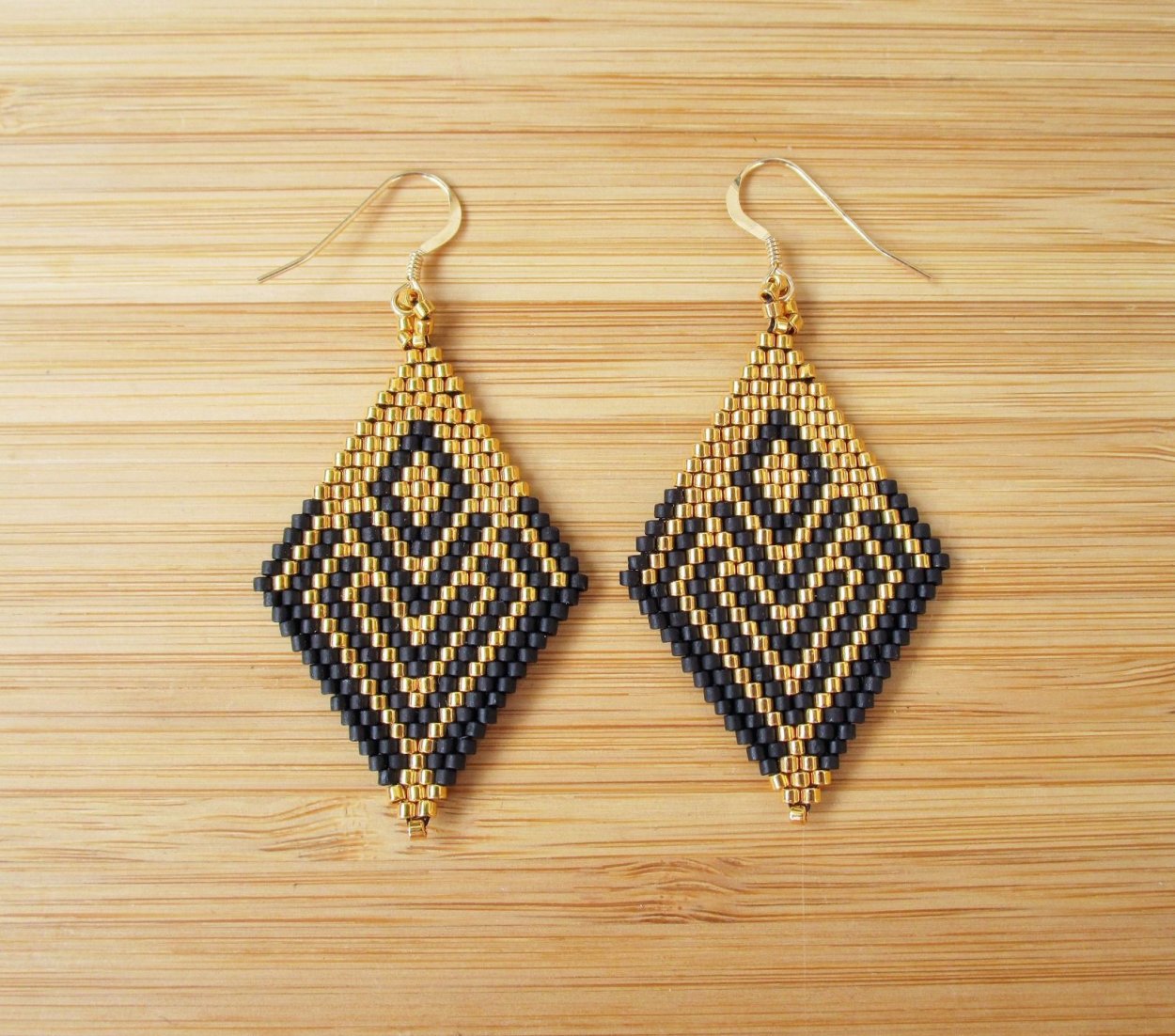 Сережки из бисера детские