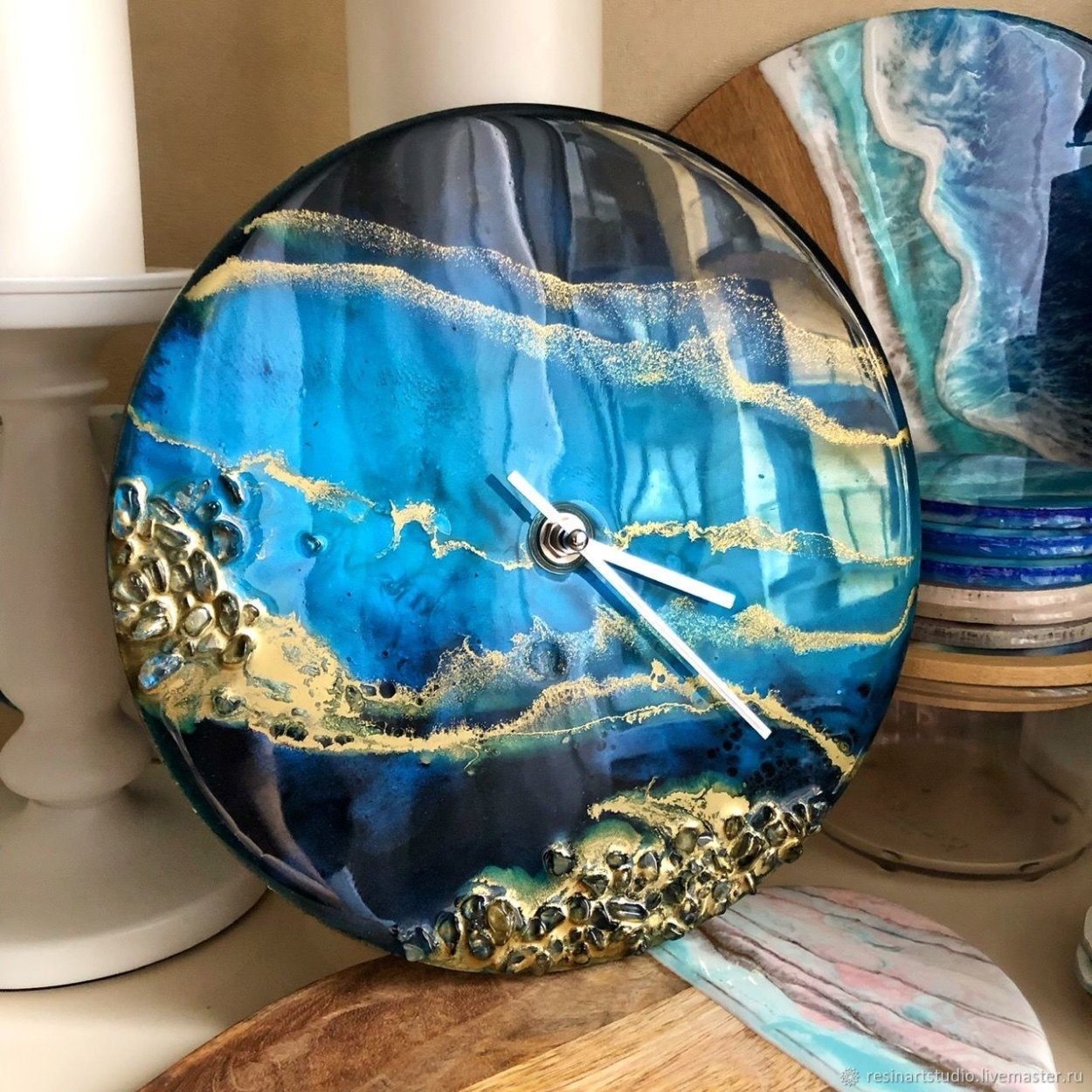 Часы из эпоксидной смолы море