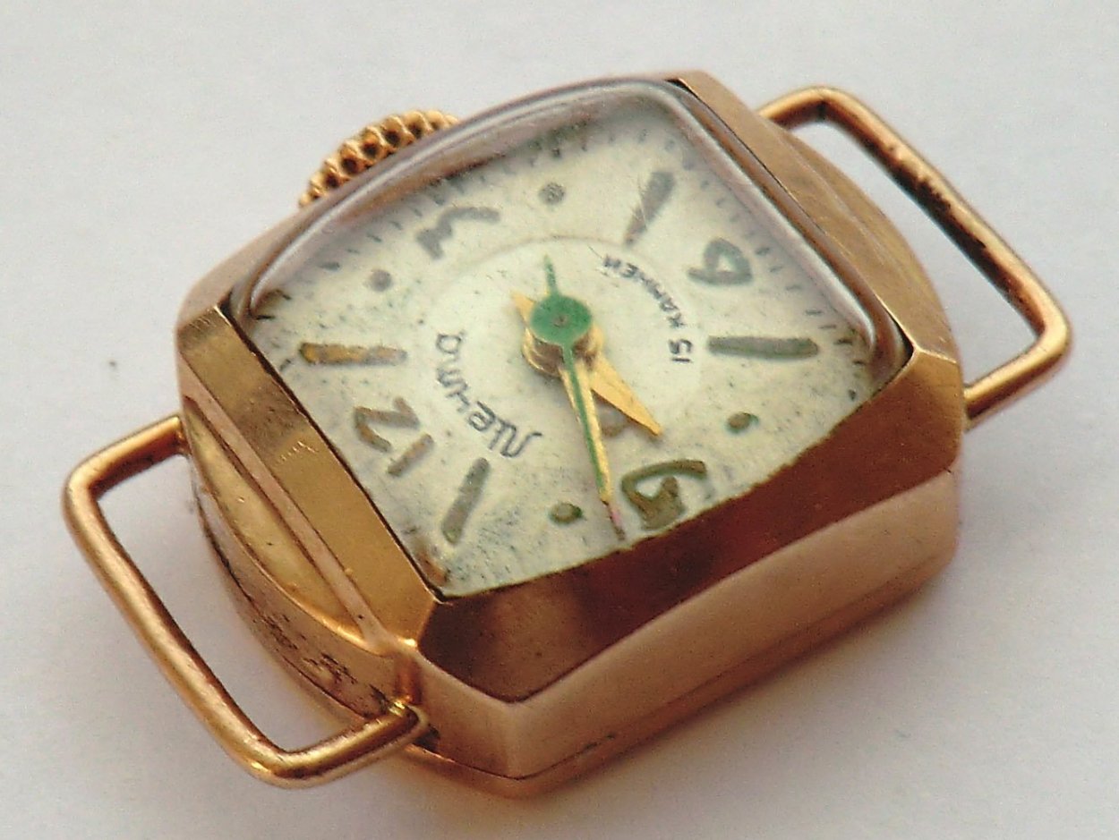 Наручные часы Луч 91519897