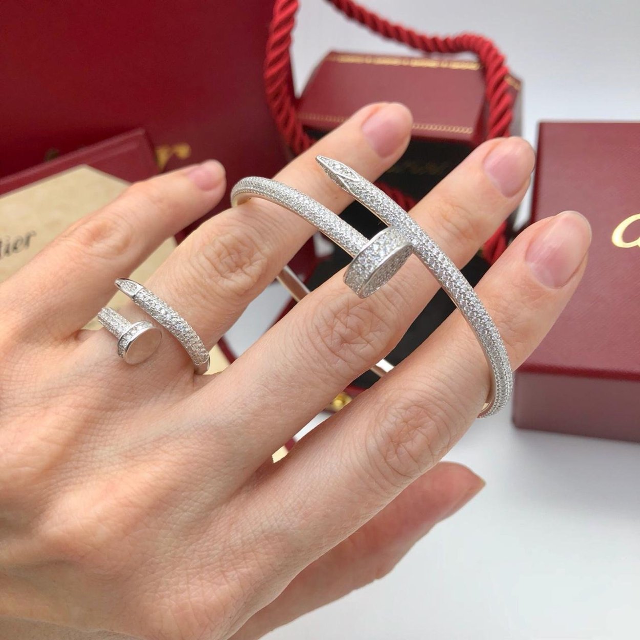Браслет Cartier 1501689