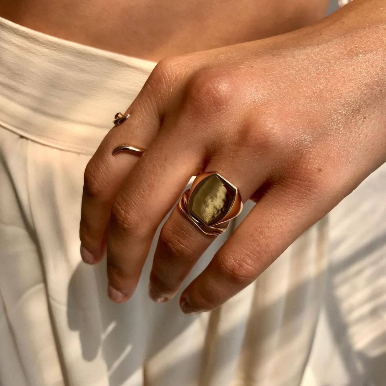 Mystery Ring