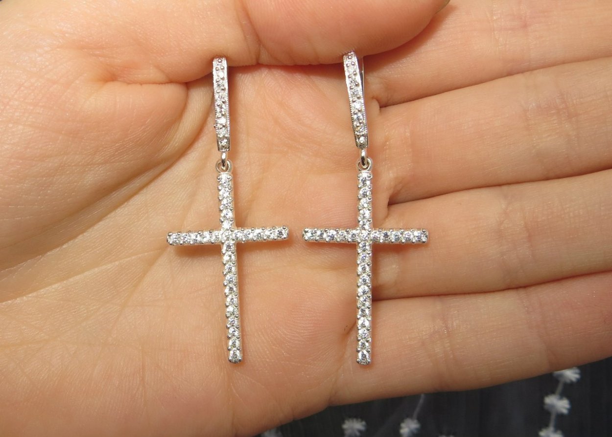 Серебряные серьги крестики