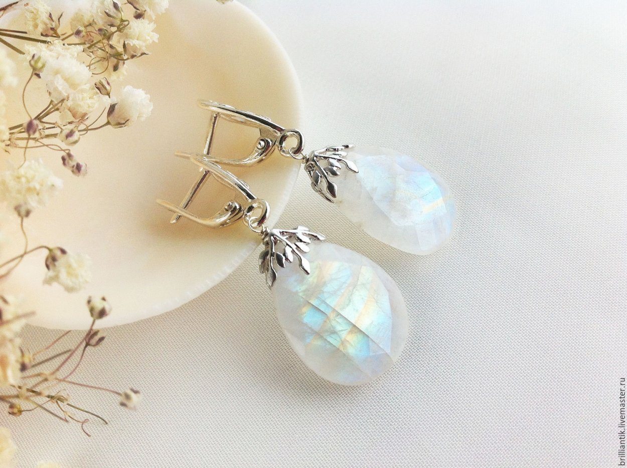 Серьги с лунным камнем Silver Silver