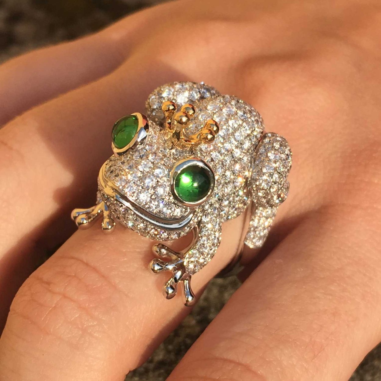 Золотое кольцо с лягушкой