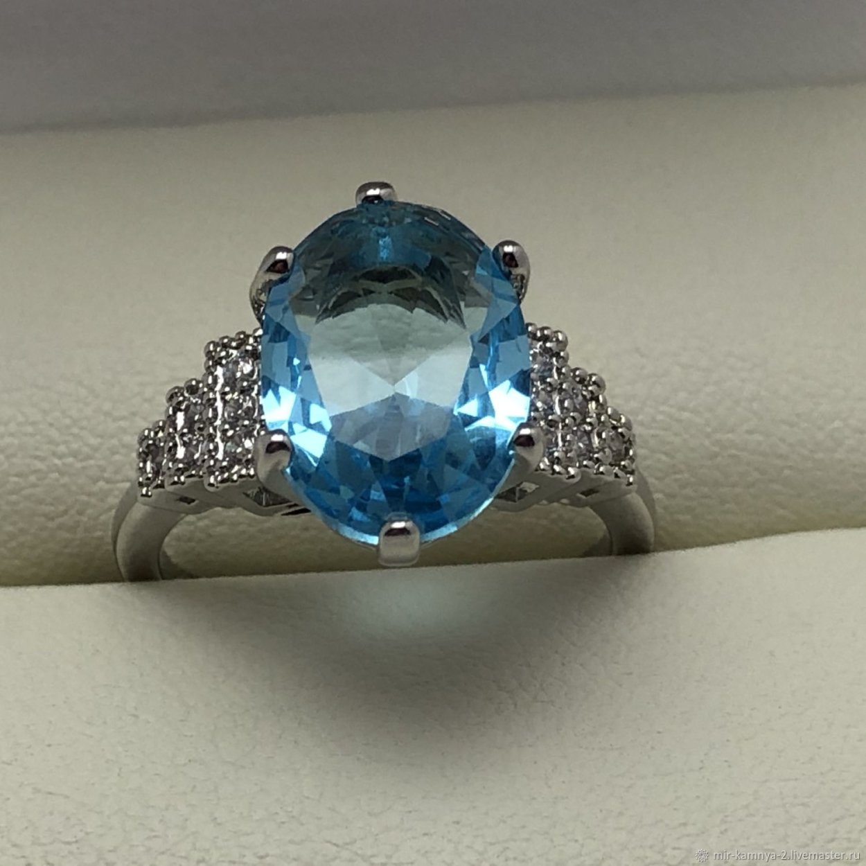 Кольцо Aquamarine Jewelry 68505а