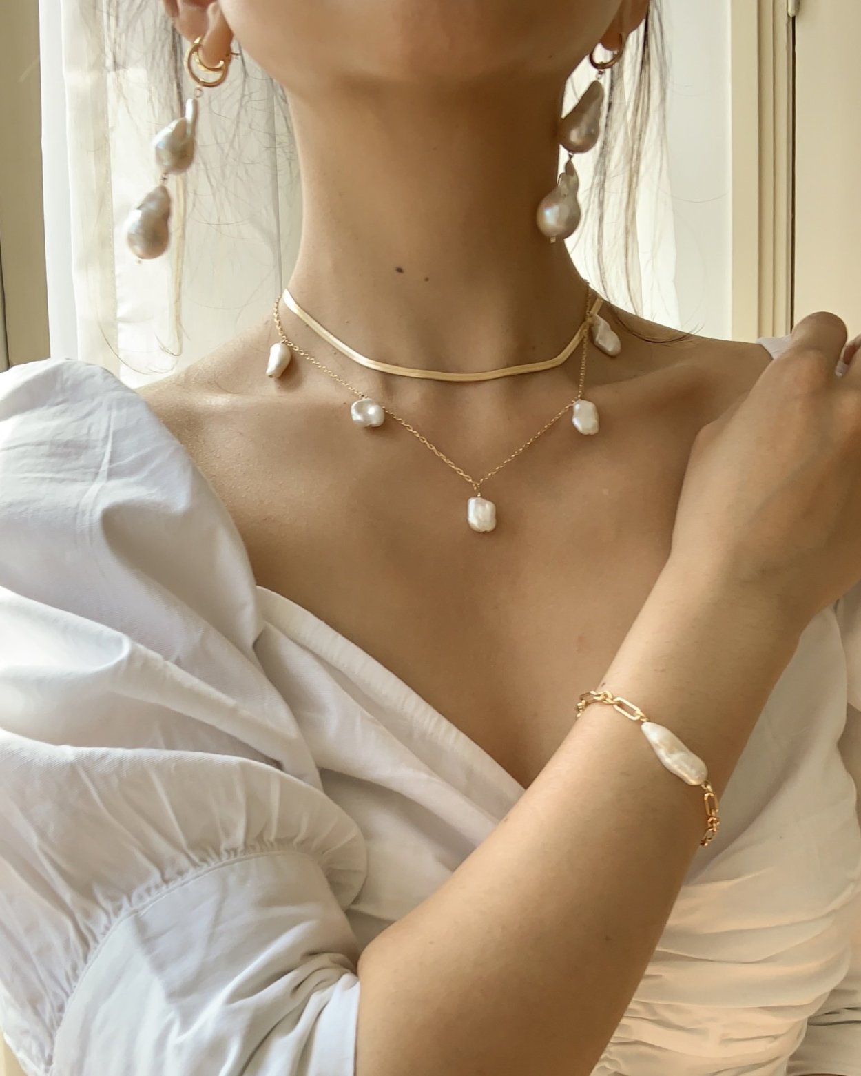 Серебряные комплекты с камнями