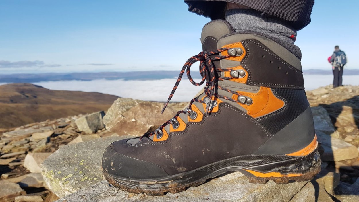 Треккинговые ботинки Lowa Alpine SL GTX