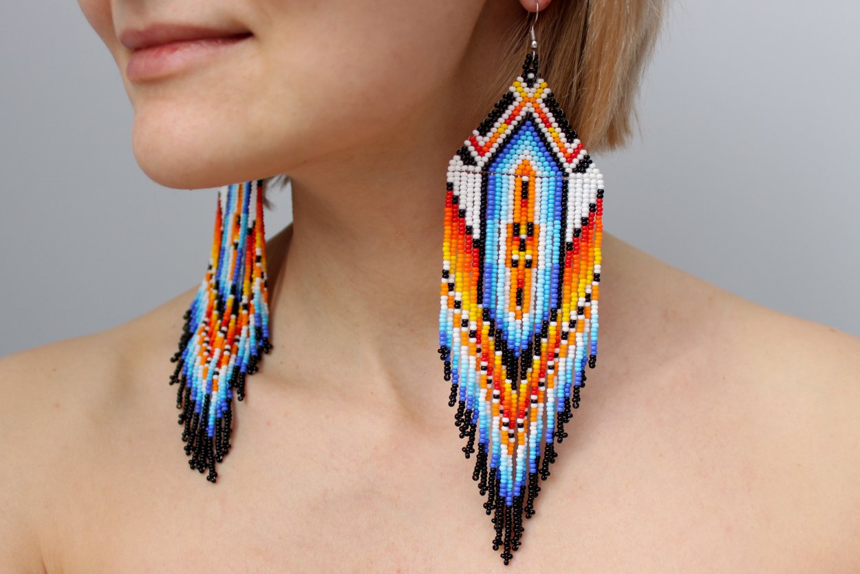 Серьги ромбы из бисера