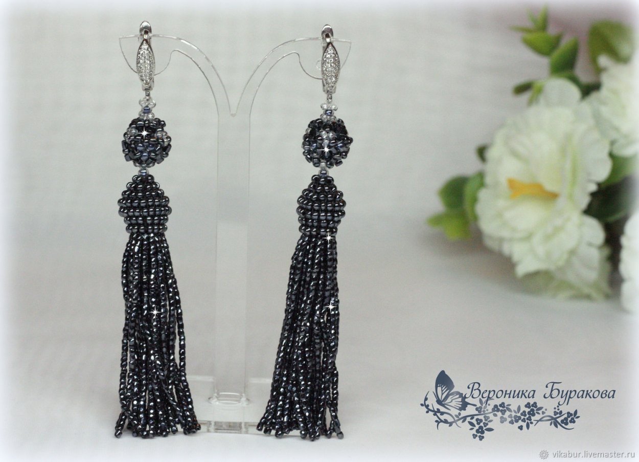 Серьги кисти из шпинели