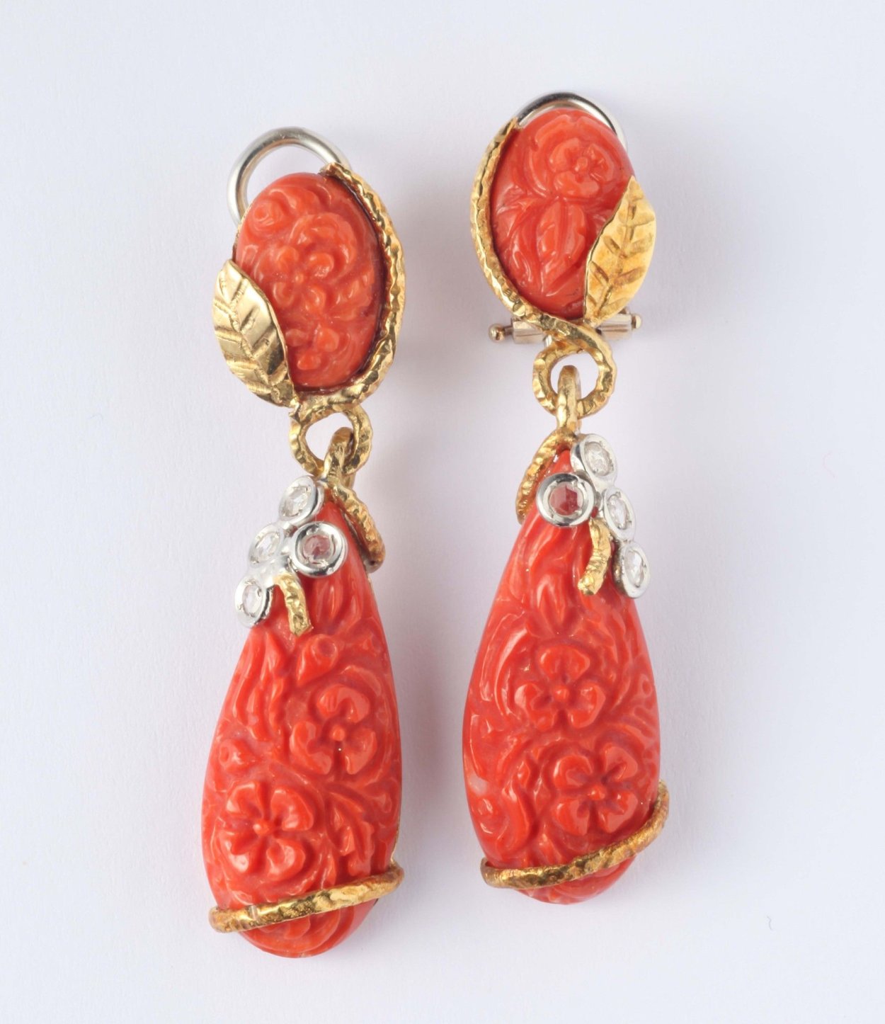 Ювелирные изделия из коралла серьги