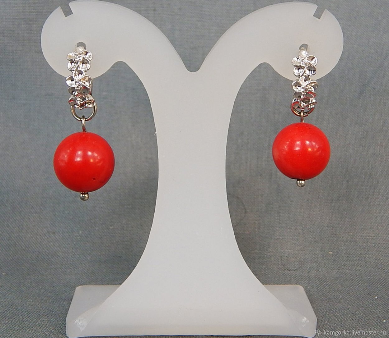 Серьги из коралла