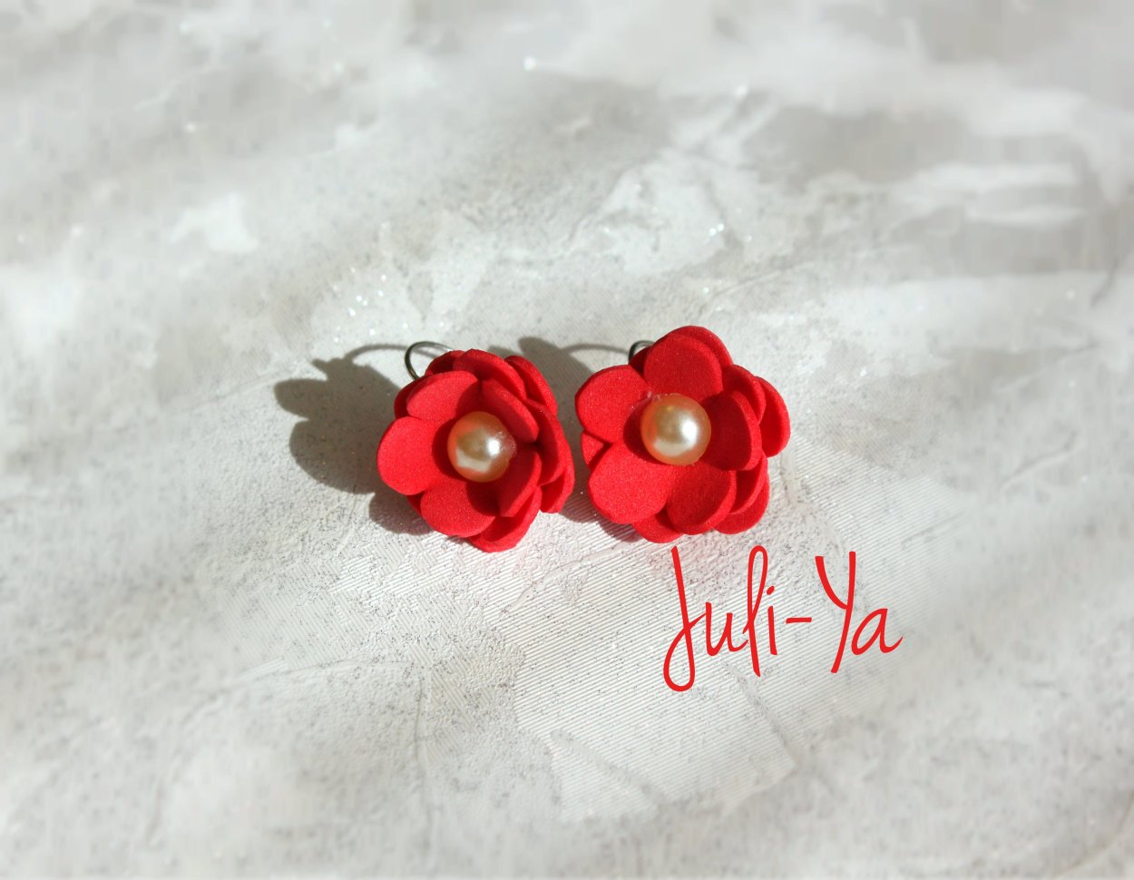 Сережки из фоамирана
